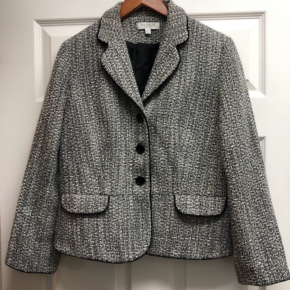 Ann Taylor Black and White Tweed Blazer 14P